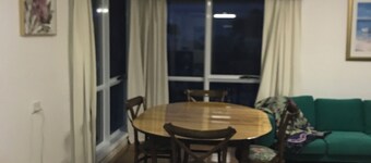 Cosy and sunlit house just a short walk to the beach and shops.