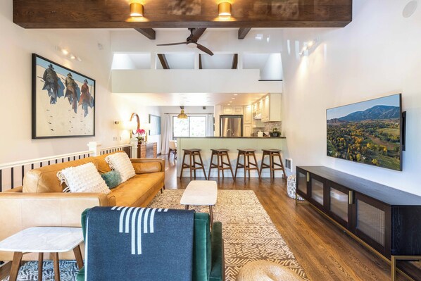 TV connectée, cheminée