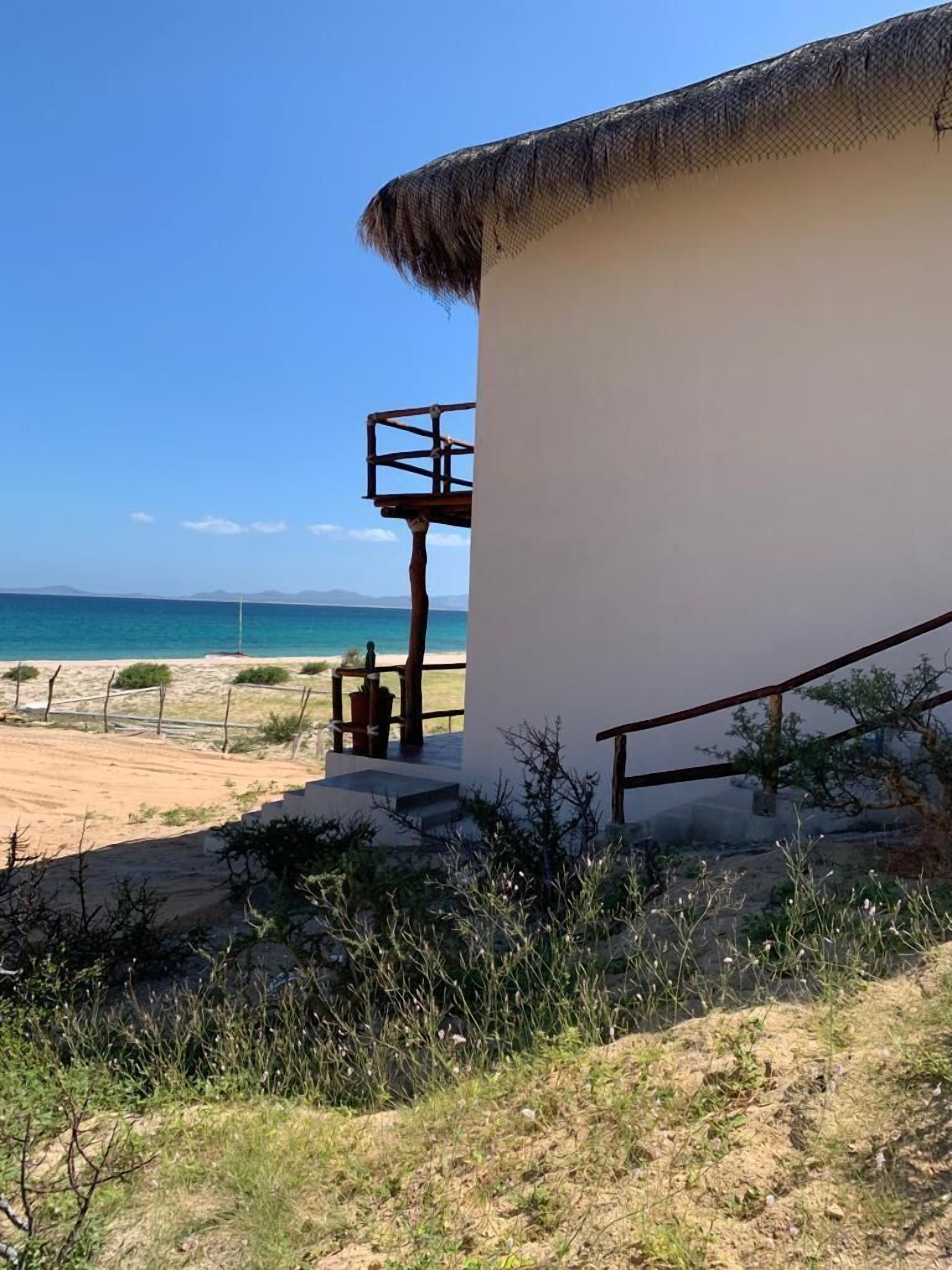 Comfort Cabin, 1 King Bed, Beach View, Beachfront | Terrace/patio