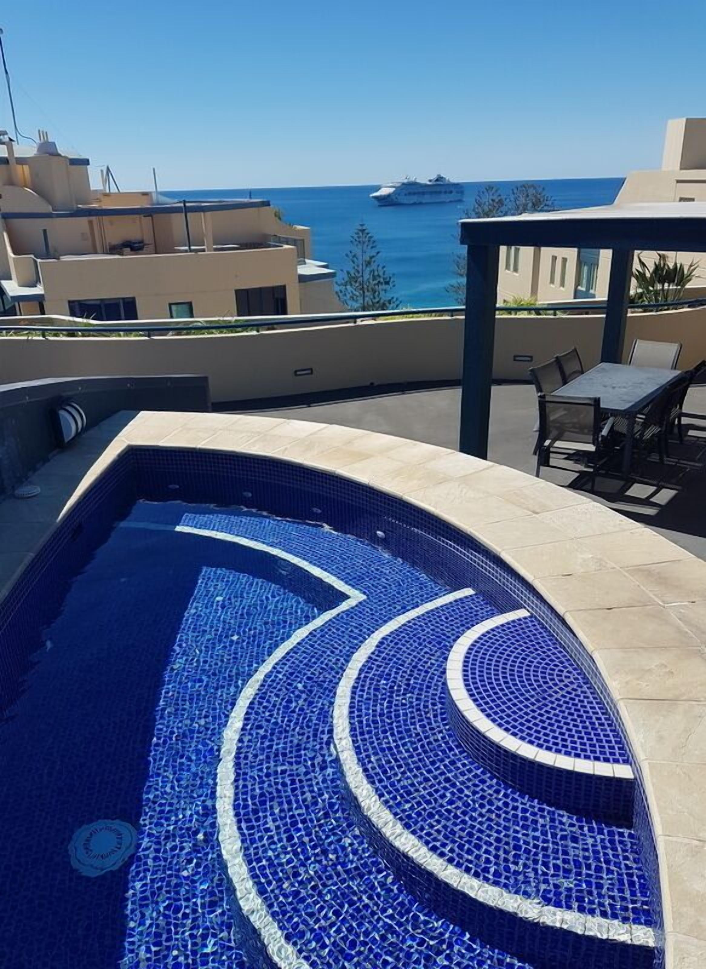 Resort Roof Top Spa 