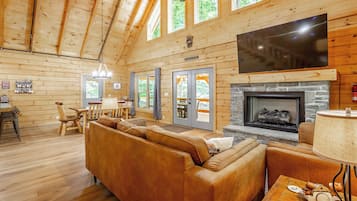 Smart TV, fireplace, DVD player, books