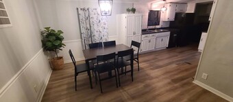 Pet friendly home in a quiet secluded neighborhood near multiple large lakes. 