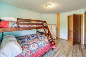 2 chambres, bureau, fer et planche à repasser, accès Internet