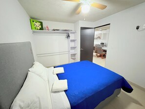 2 bedrooms, iron/ironing board, free WiFi -  Torre San Rafael Guadalajara Centro (Guadalajara)