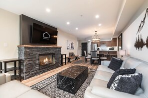 Living area - Walk to Blackcomb | Complex hot tub | BBQ (Whistler)