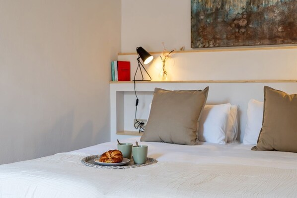 1 bedroom, iron/ironing board, travel crib, WiFi