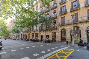 Exterior - Beautiful apartment near Plaza Catalunya (Barcelona)