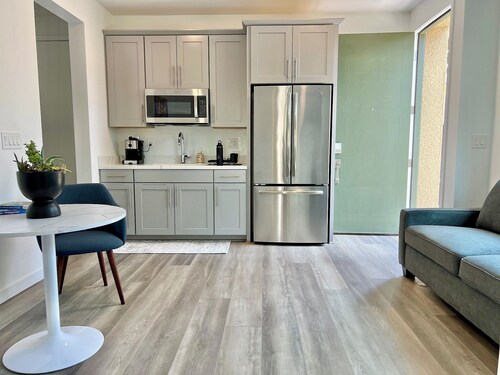 Luxury Private Guest Suite near Red Rock Summerlin 