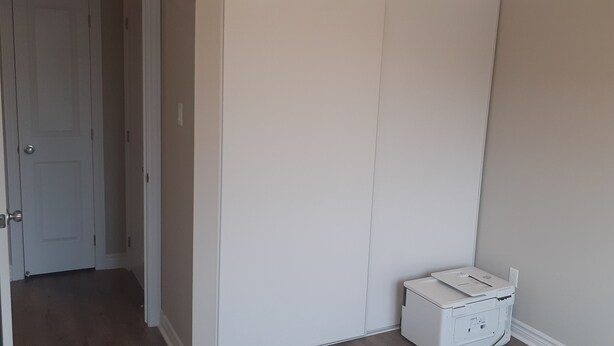 Economy Room, 1 Queen Bed | 1 bedroom, desk, laptop workspace, blackout drapes - Algonquin Daily & Monthly Rooms (Ottawa)