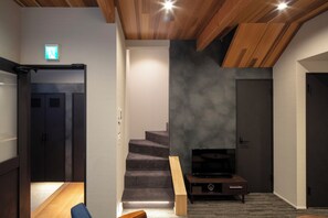 Articles gratuits dans le mini-bar, fer et planche à repasser