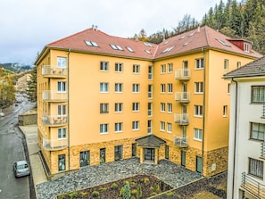 Esterni