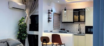 The Addison Hotels and Apartments