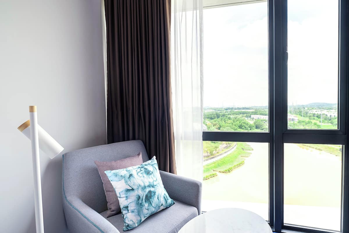 In-room safe, blackout curtains, iron/ironing board, free WiFi