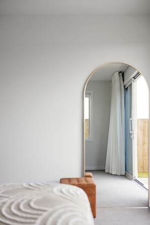 3 bedrooms, WiFi, bed sheets - Raglan Home
Spa Pool | Winter Escape (Raglan)