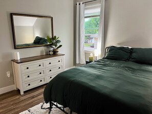 1 bedroom, iron/ironing board, travel cot, WiFi