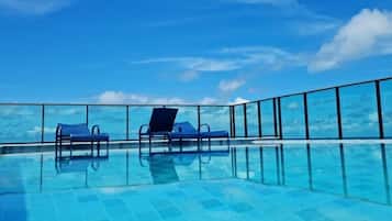 Piscina externa