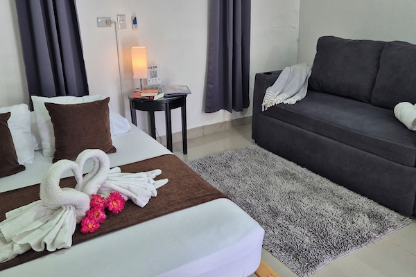 Individuelt dekorert, individuelt innredet og skrivebord for bærbar PC