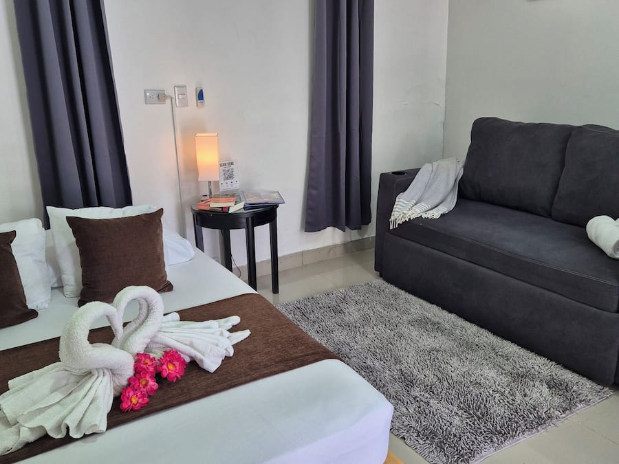 Individuelt dekorert, individuelt innredet og skrivebord for bærbar PC