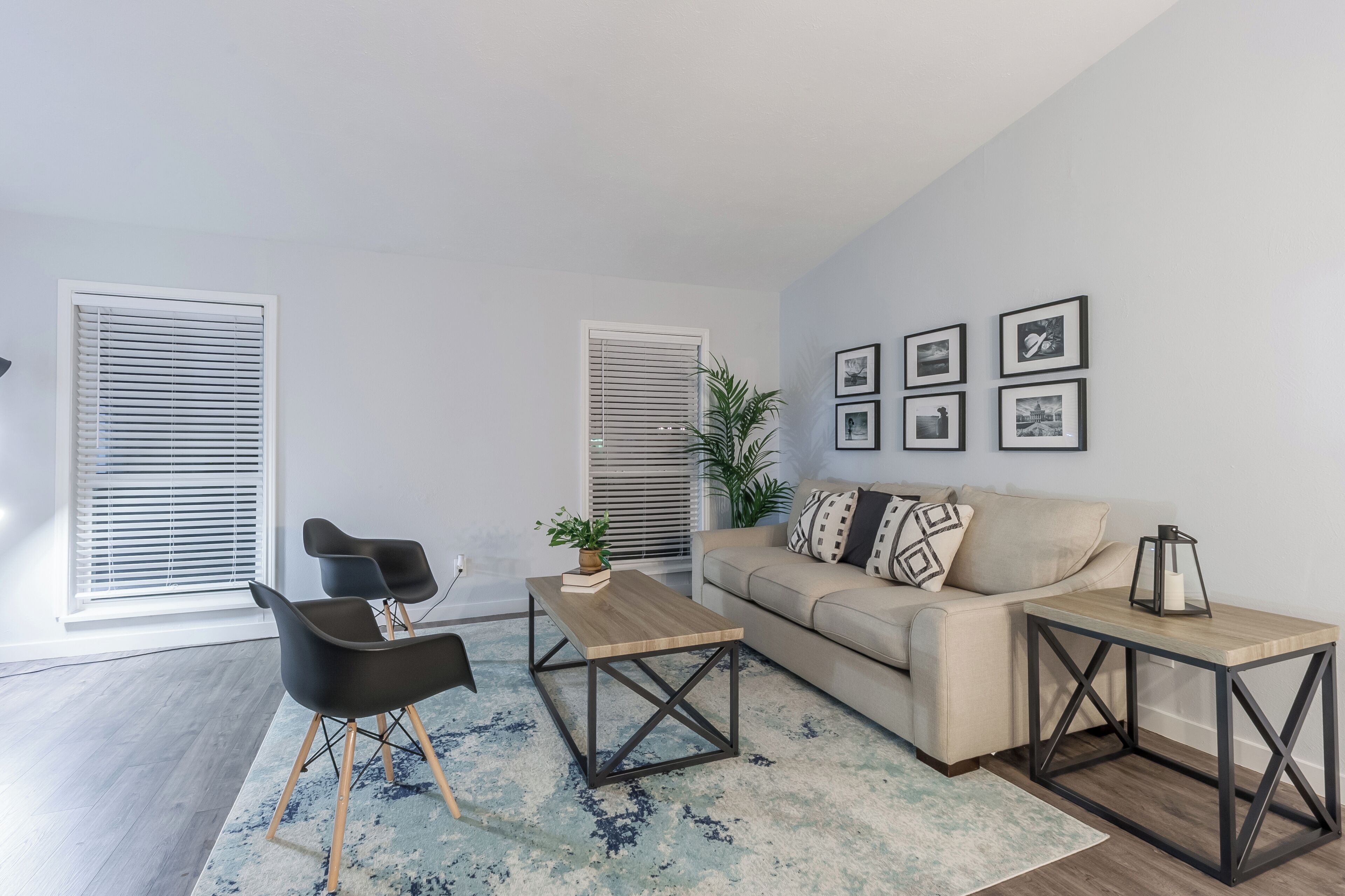 Modern Corporate Housing in Prime Location with Big Backyard