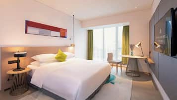 Business Double Room, 1 Queen Bed, Non Smoking, City View | Bed sheets