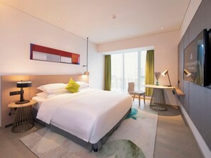 Business Double Room, 1 Queen Bed, Non Smoking, City View | Bed sheets