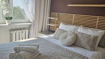 2 bedrooms, iron/ironing board, WiFi, bed sheets
