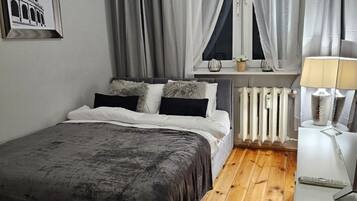 2 sovrum, strykjärn/strykbräda, wi-fi och sängkläder