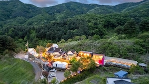 Exterior - Gapyeong Dongban84 Glamping&pool Villa (Gapyeong)