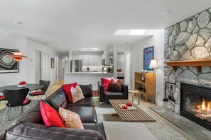 TV, fireplace, offices