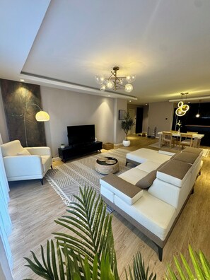 Smart TV - Luxury 2 Bedroom apartment in Westland + Remote office (westland)