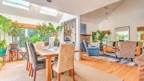Dining room - Villa Flasses (Southampton)