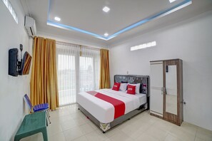 Bed sheets - OYO 90920 Agave Hotel (Pematang Pane)
