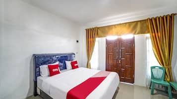 1 bedroom, bed sheets