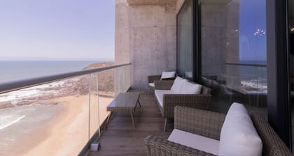 Beachfront Condo With Pool Brand New