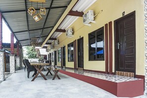 Exterior detail - Hotel O Penginapan Dafandra Beach Near Pantai Tanjung Bira (Bira)