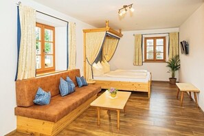 3 chambres, accès à Internet, literie fournie
