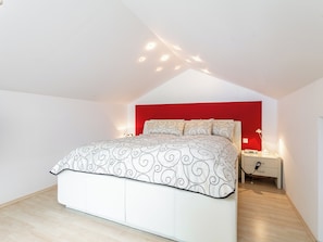 2 bedrooms, Internet
