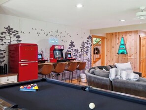 Spielezimmer