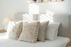Interior detail - Swell Apartments - by Burleigh Letting (Burleigh Heads)
