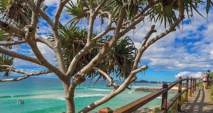Swell Apartments - by Burleigh Letting