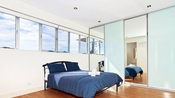 3 Schlafzimmer, Bügeleisen/Bügelbrett, Bettwäsche