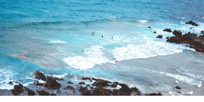 Victor Harbor | Spacious | Seaside | Pets Welcome | Balcony Views, Smart TV, Wi-Fi, Outdoor Firepit