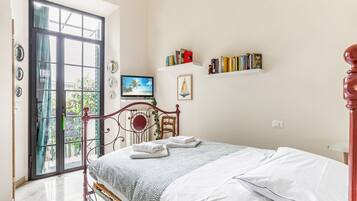 2 Schlafzimmer, Bügeleisen/Bügelbrett, WLAN, Bettwäsche