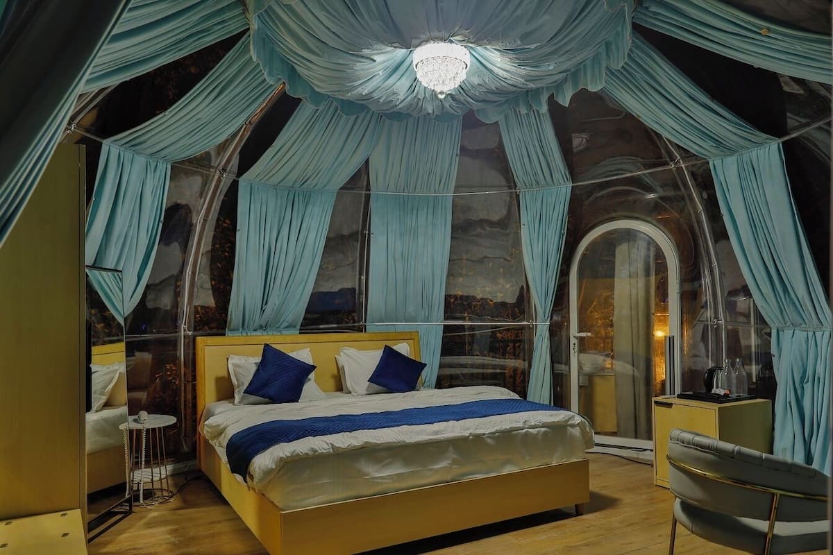 Luxury Dome | Bộ đồ giường cao cấp, chăn bông, nệm cao su hoạt tính (memory foam)