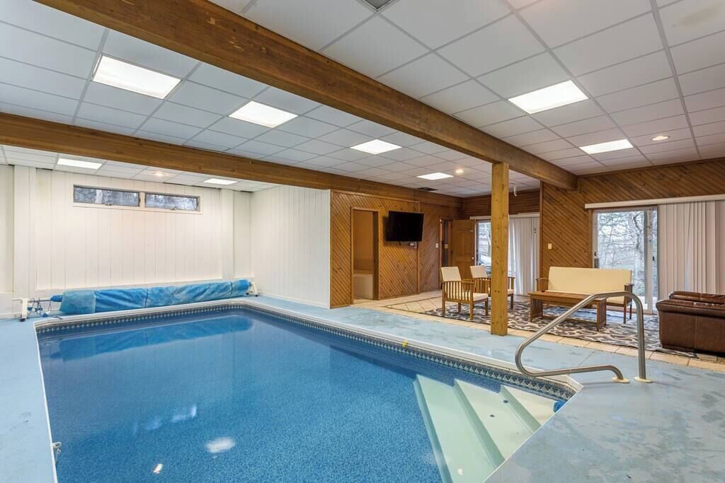 Heated* Indoor Private Pool | Hot Tub | Game Room