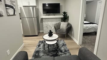 1 bedroom, desk, iron/ironing board, free WiFi