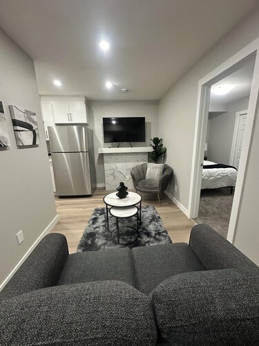 A Luxurious, Cozy and Sparkling Suite Situated in a very serene Atmosphere.