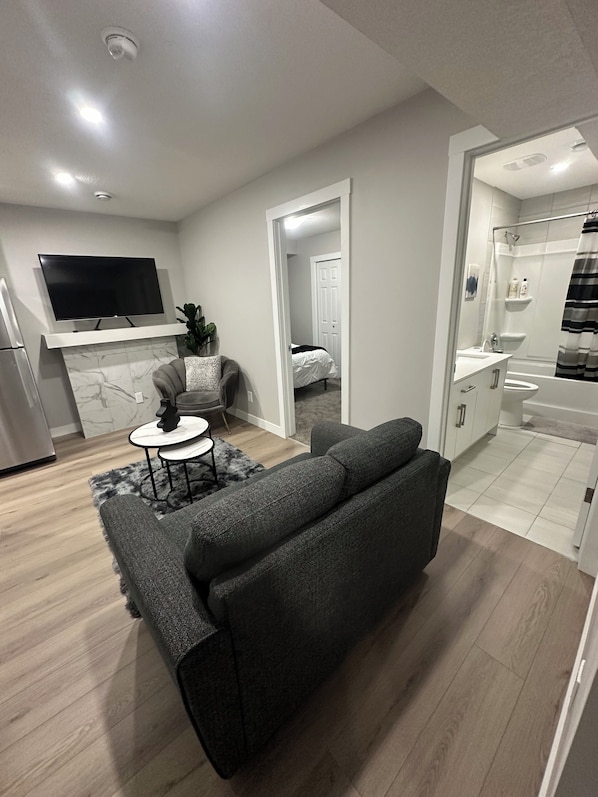 1 chambre, bureau, fer et planche à repasser, Wi-Fi gratuit