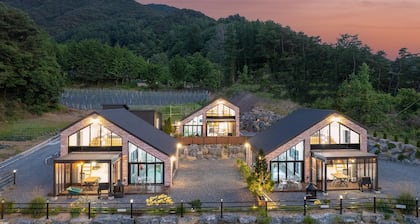 Danyang Dandelion Pool Villa