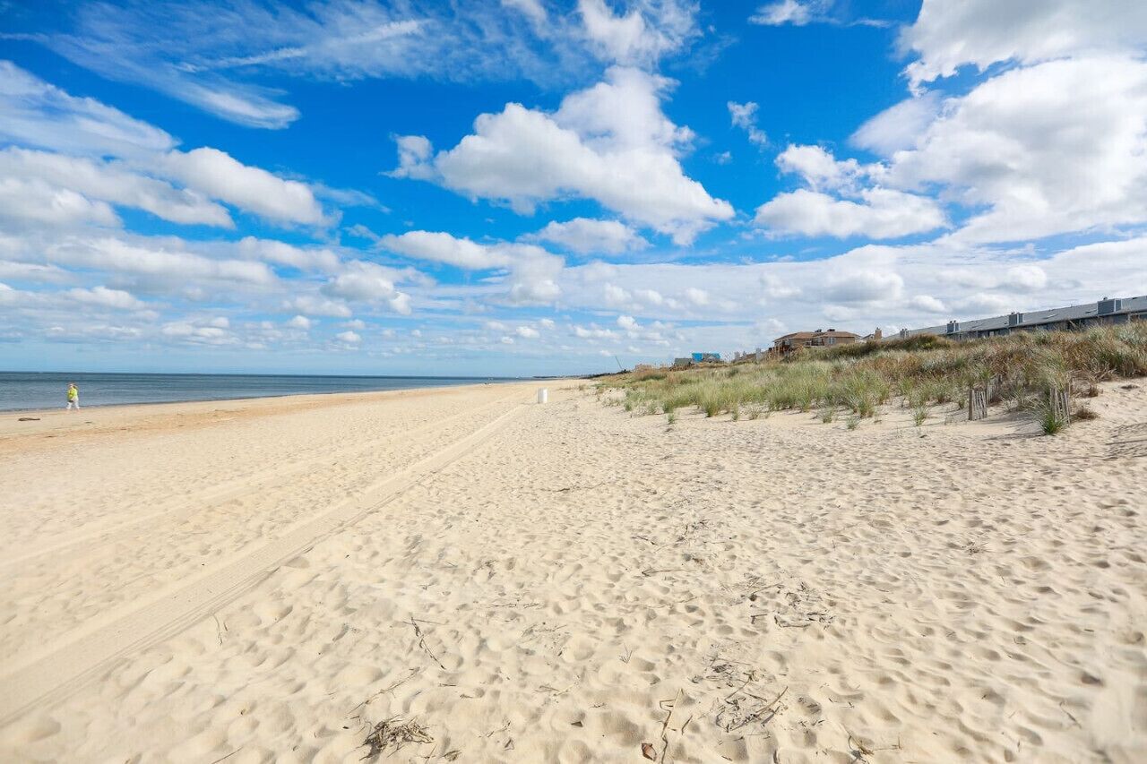 Sunny Cottage at Ocean View Beach Norfolk